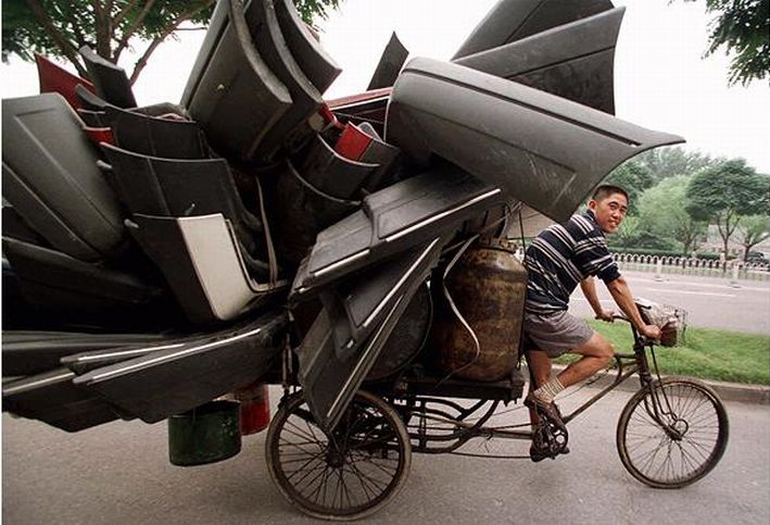 [exotic_way_of_delivering_things_08.jpg]