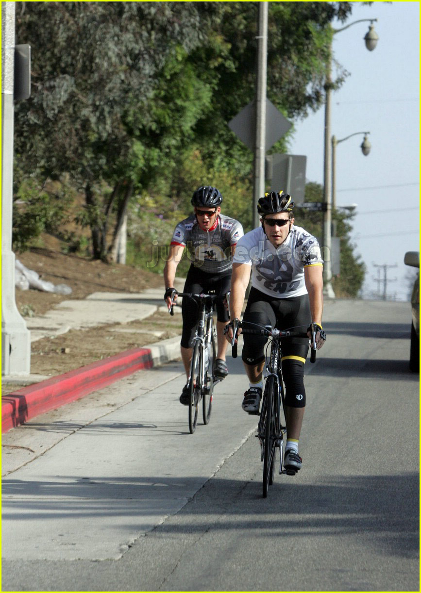 [Jake+Austin+April+3+bike+1.jpg]