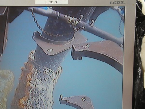 March2009: dummy for underwater clamp, 30T capacity.
