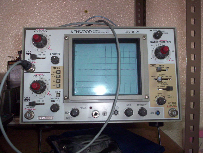 [osciloscópio.jpg]