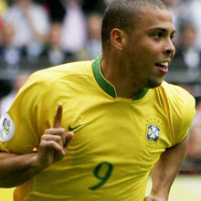 Știați că Ronaldo este golgeterul all-time al turneelor finale cu 15 reușite ?