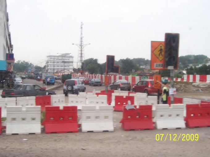 Pelebaran Jalan Tiram-Kota Tinggi dalam pembinaan