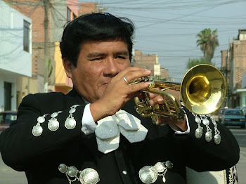 César Rivera - 1ra. Trompeta - Director Musical
