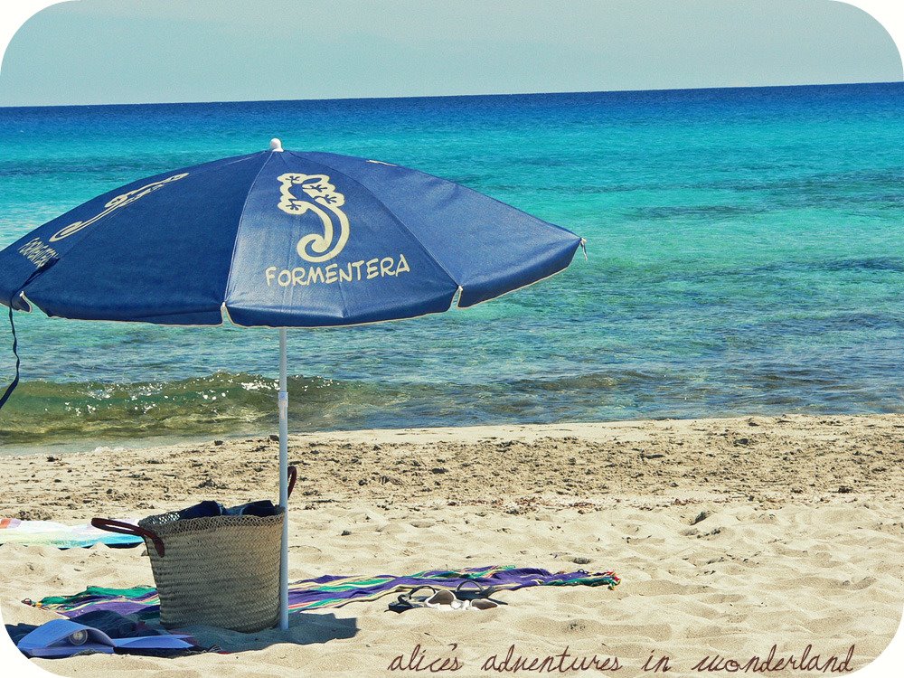 [Beach_11.jpg]