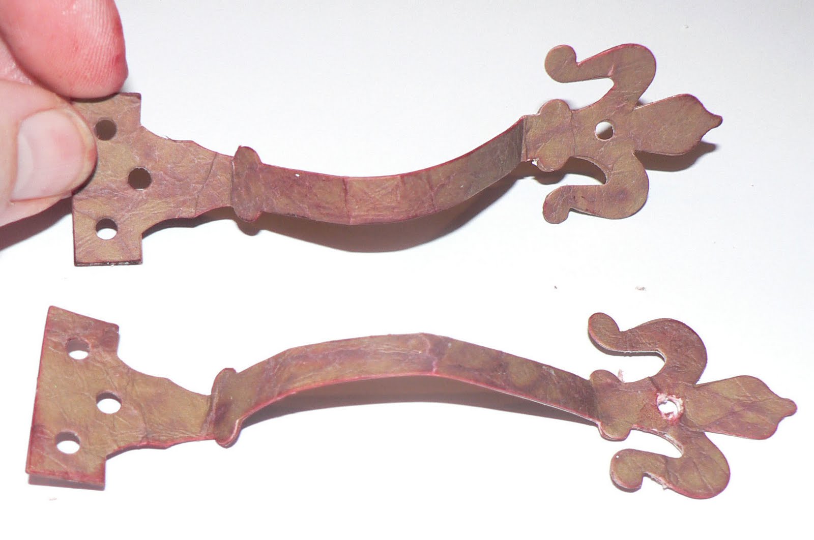 Creative Expressions Book Review Handles and Bent Hinges