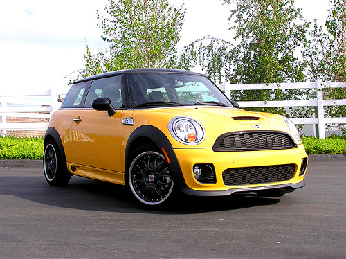 [yellow+mini+too.jpg]