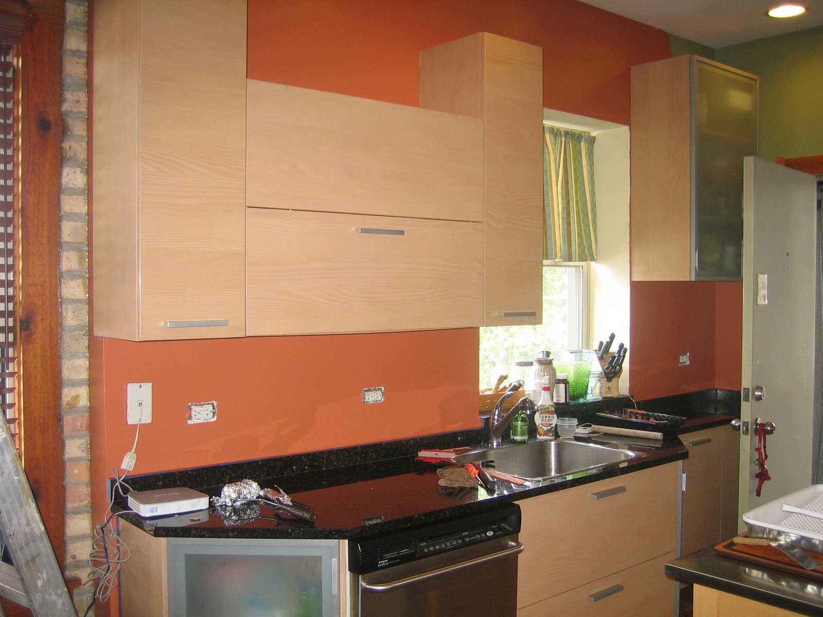 [kitchen+paint+chips+015.jpg]