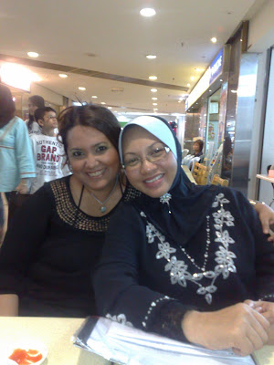 Studio Vocal Siti Hajar