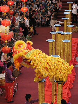 Mark McGinley's Fulbright in Malaysia: Chinese New Year- Lion Dance