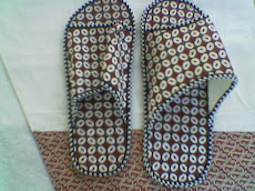 Contoh Souvenir Kami : Sandal Kamar dari Batik