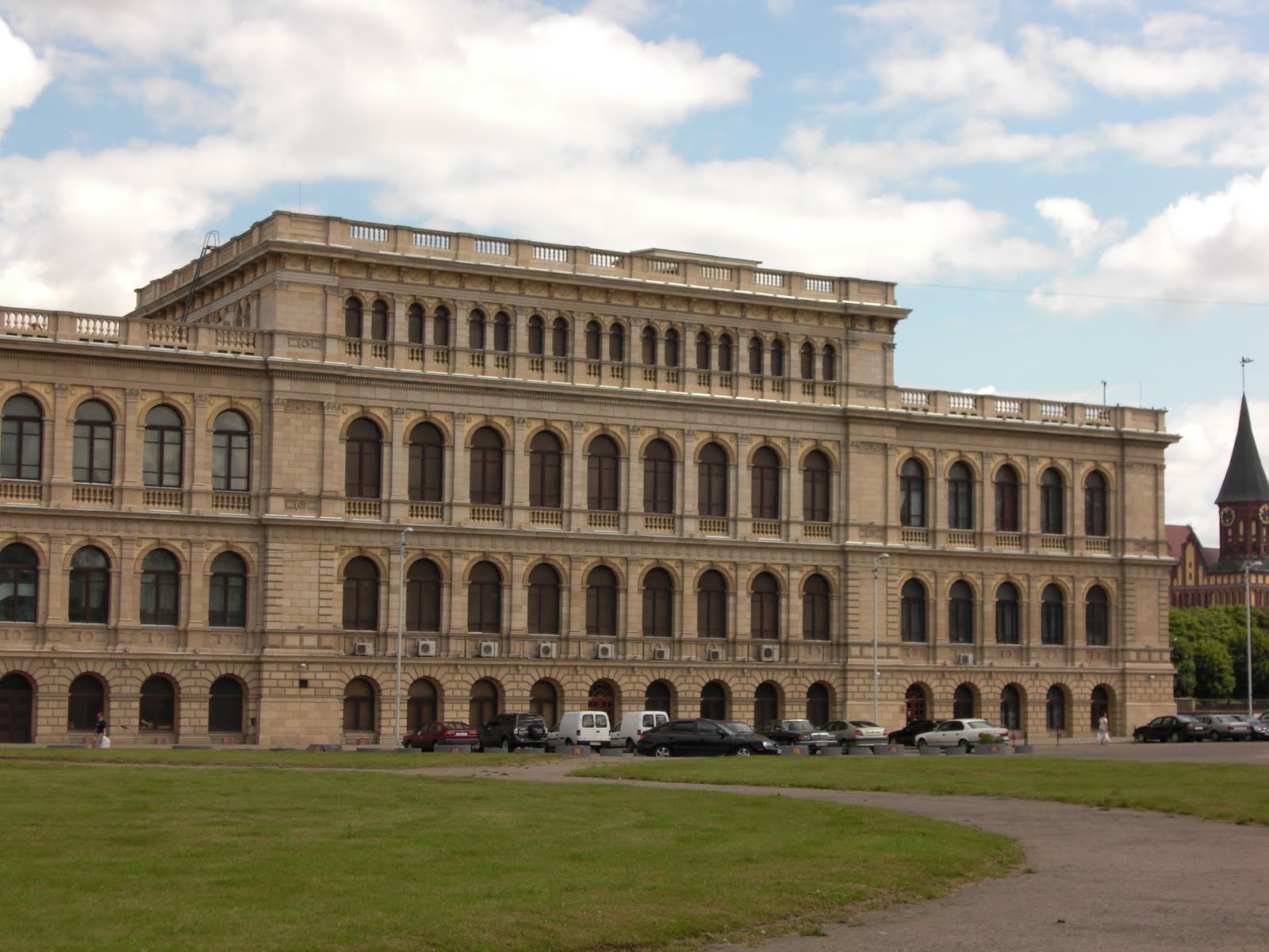 [Eastern+Europe+July+2009+074.jpg]