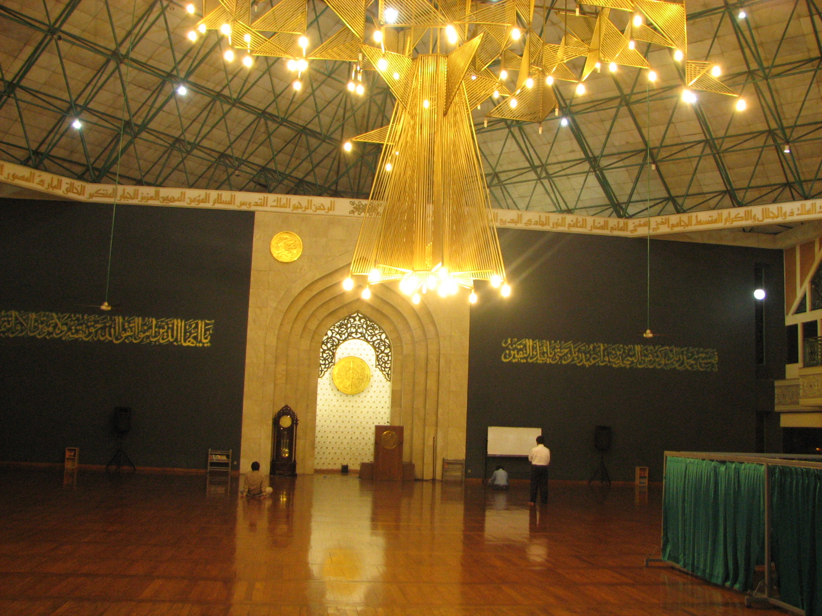 [IMG_1000.JPG]
