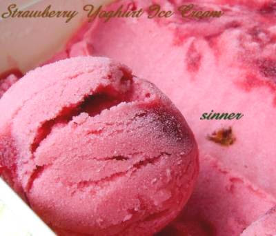 Strawberry Yoghurt Ice Cream