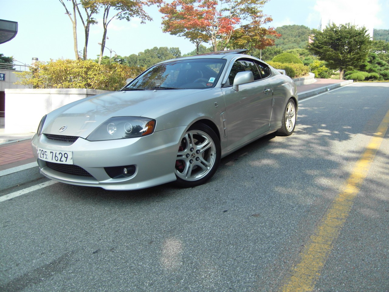 Hyundai tuscani 2001