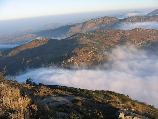 FunkyXone Tourism: A Place Above The Clouds in India : Kalavaarahalli