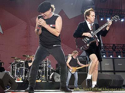 Rock you till end: AC-DC