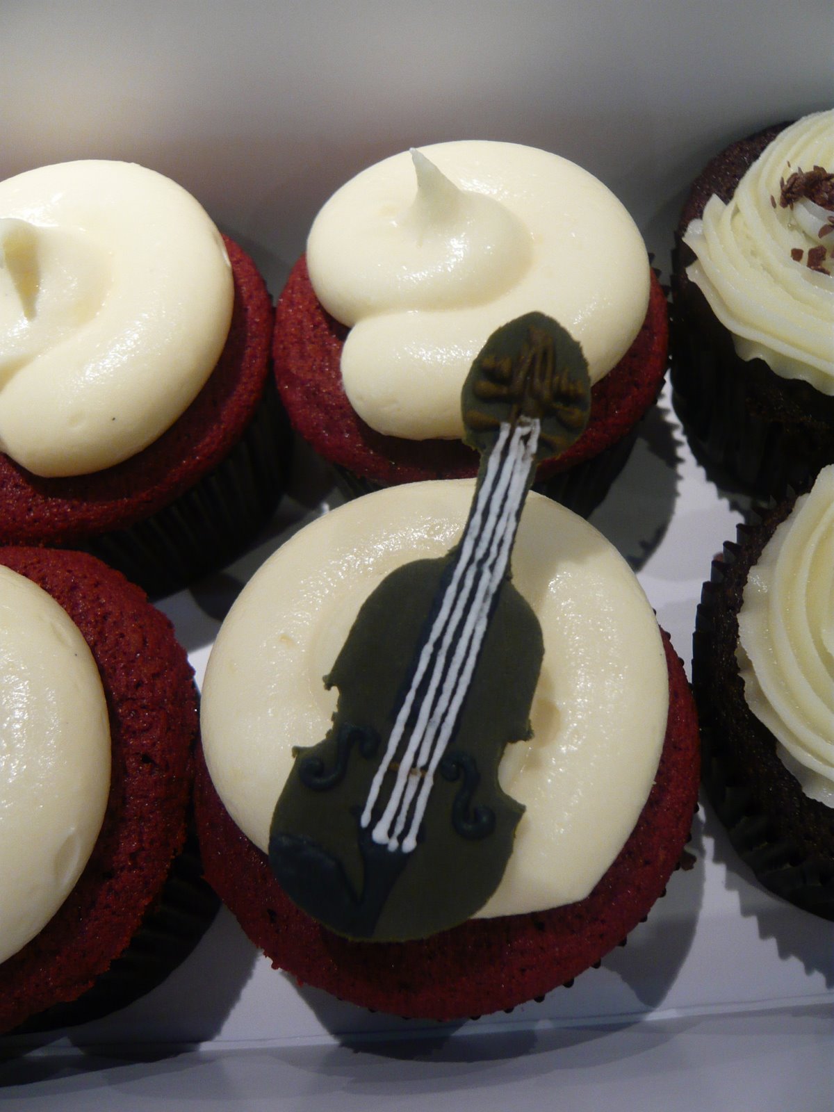 [Violin+cupcakes.JPG]
