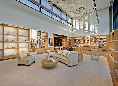 Louis Vuitton Dallas Neiman Marcus Northpark, 400 Northpark Center, Neiman  Marcus, Dallas, TX, Handbags - MapQuest