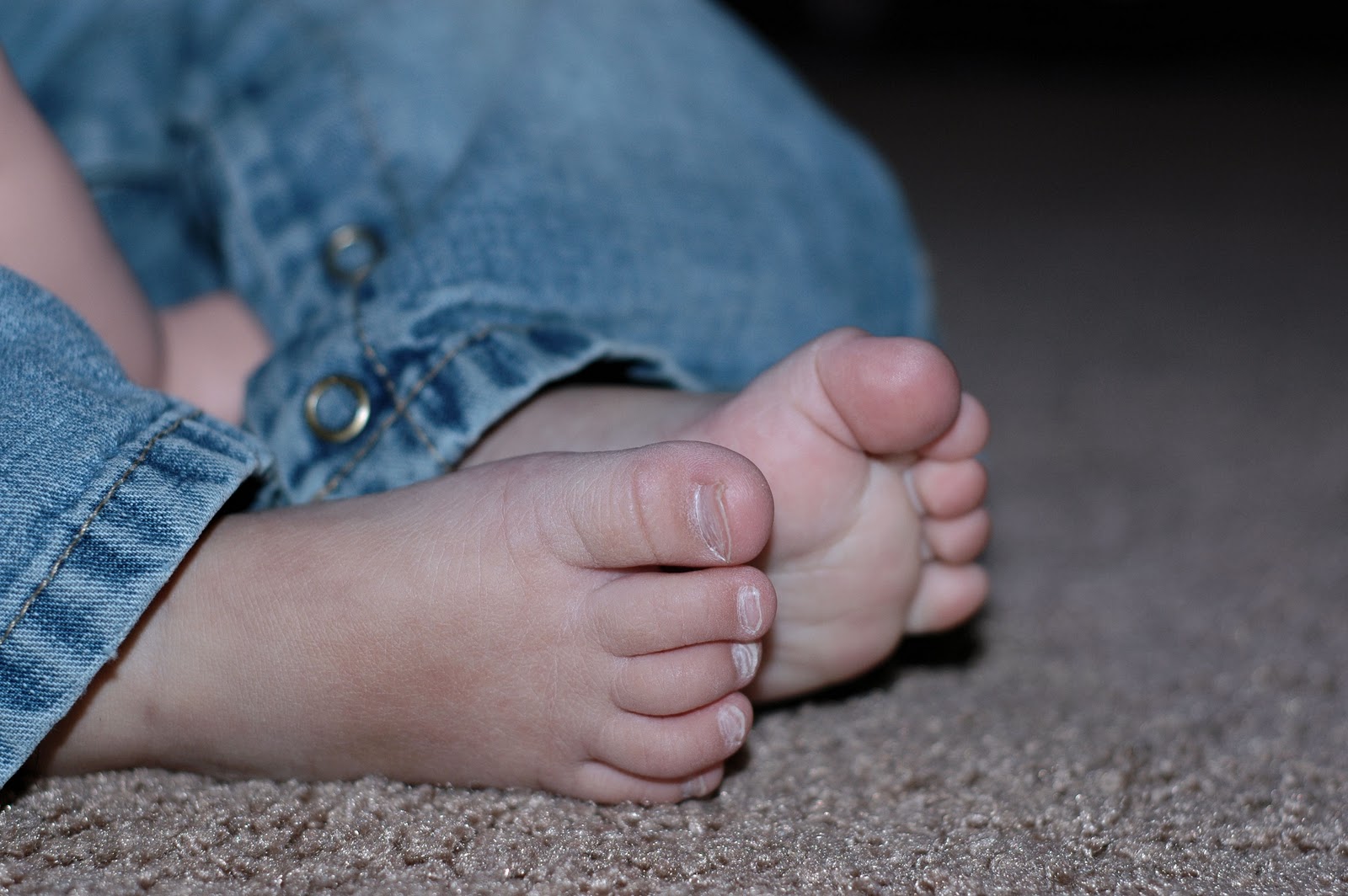 feet-feet-and-more-feet-erin-morris-photography
