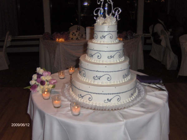 [wedding_cake.jpg]
