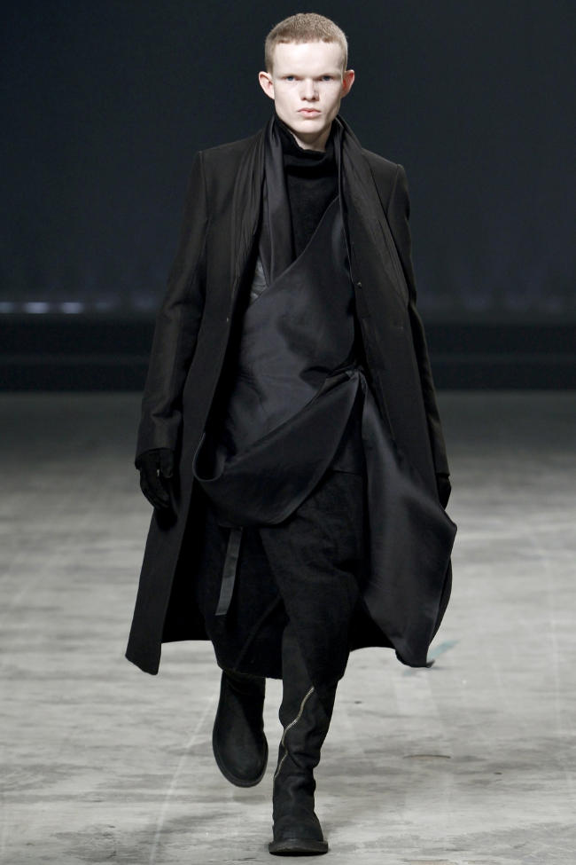 BRUSSELS IS BURNING: Rick Owens Fall 2011 | Paris Fashion Week