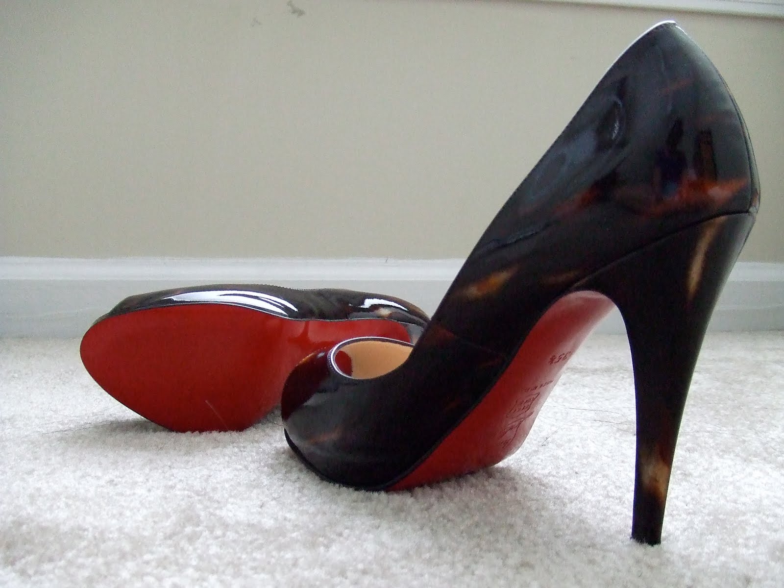 Shoe Heaven: Christian Louboutin - High Heel, Red Sole