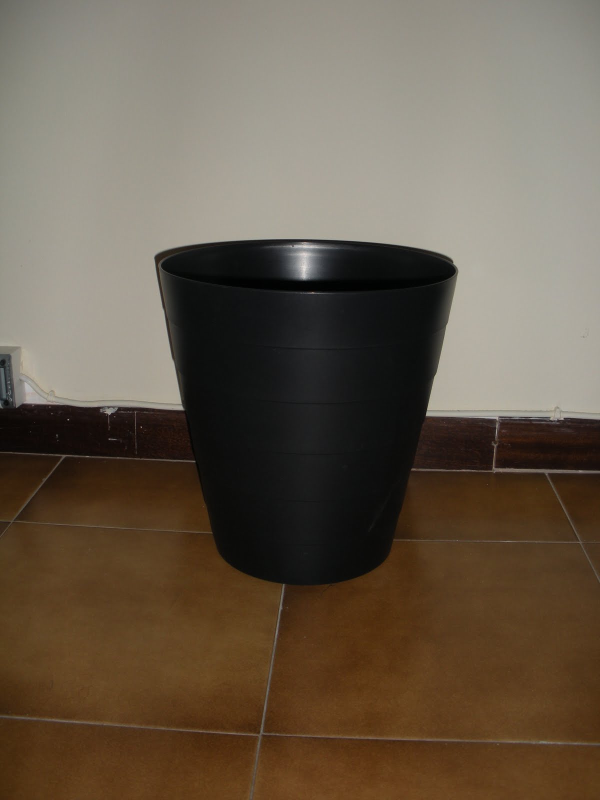 VENTA DE MATERIAL: PAPELERAS