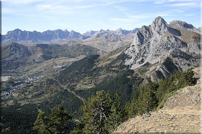 Bonita vista de Foratata durante el descenso
