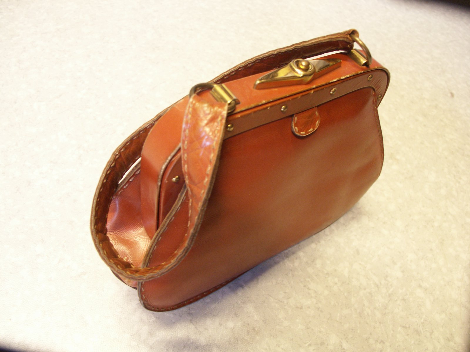 Grand Sac Bandoulière Vintage En Cuir Caramel - Fait Main - Très Bon état
