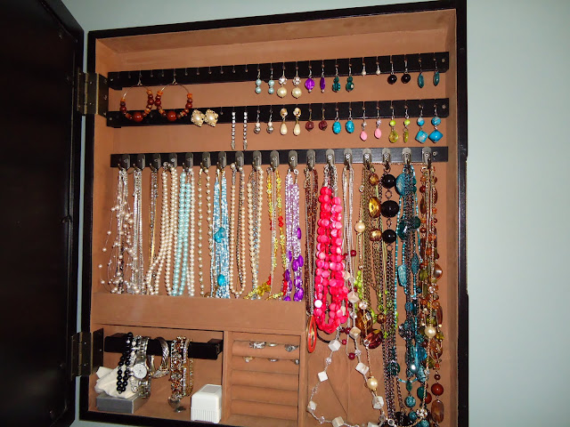 Jewelry Hooks | organizingmadefun.com