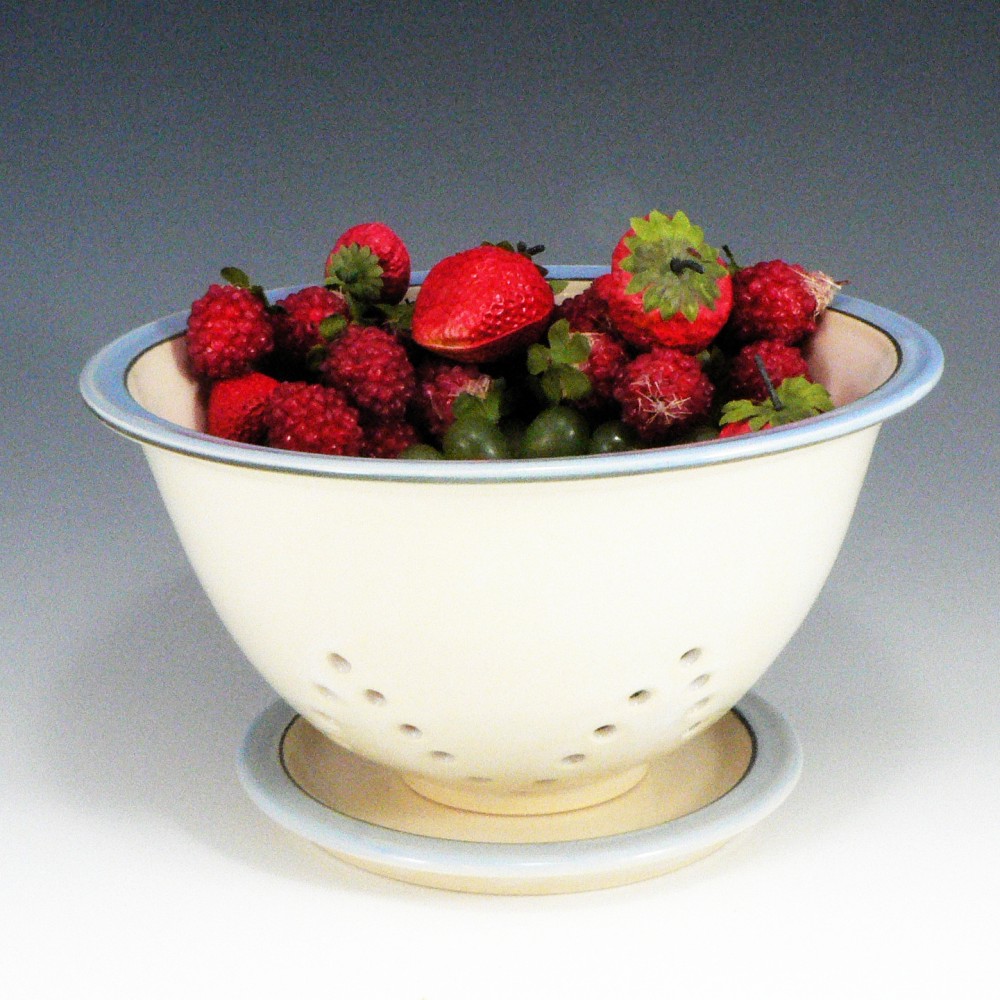 StudioÉLAN Berry Bowls are Full of Holes!
