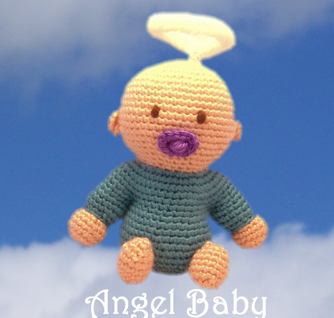 Bernat: Pattern Detail - Baby Coordinates - Star Baby Bib (crochet)