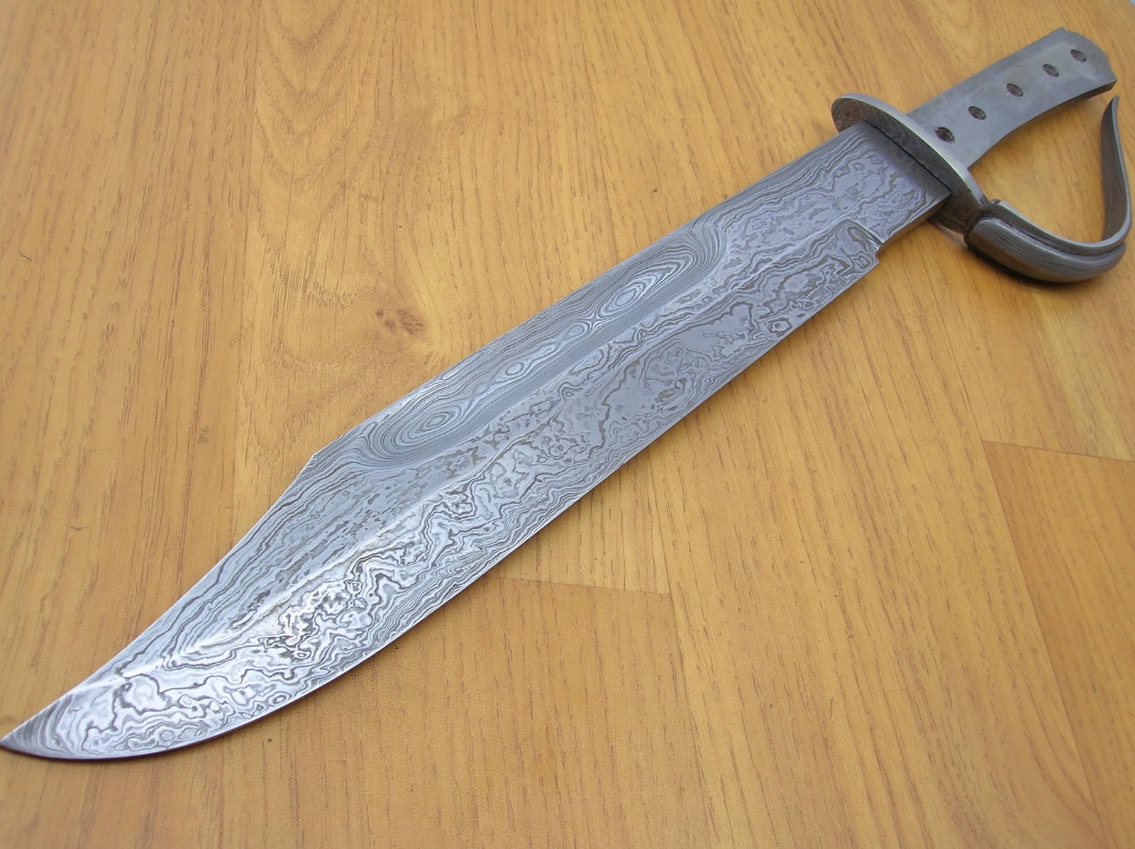Custom knife Manufacturer Damascus steel Custom Knife Manufacturer