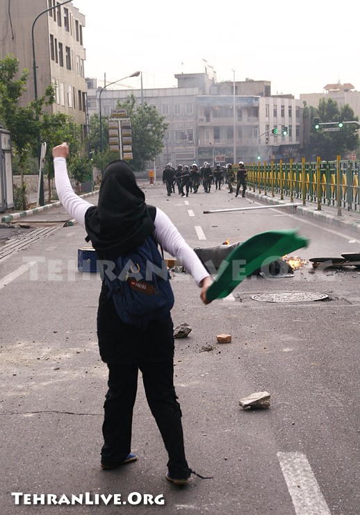 [iranian_protest_election_results_26.jpg]