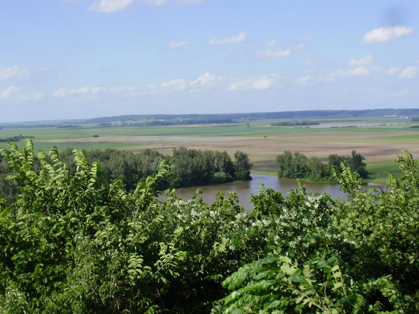 Life at 55 mph Four States Lookout in White Cloud, Kansas (click here