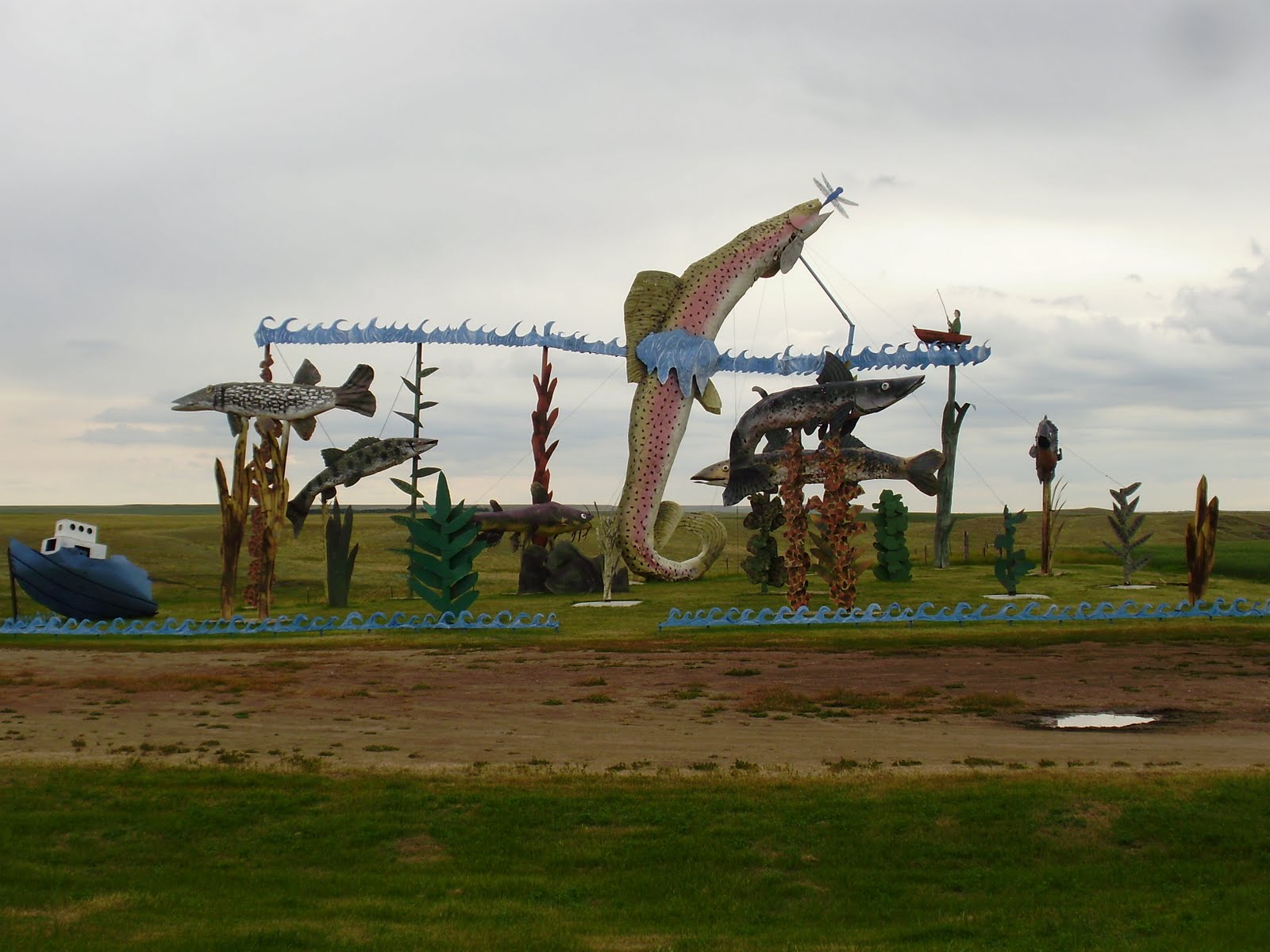 Life at 55 mph Enchanted Highway from Gladstone to Regent in North