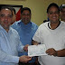 Senador entrega 50 mil pesos había prometido a equipo Campeón baloncesto Club Pueblo Nuevo
