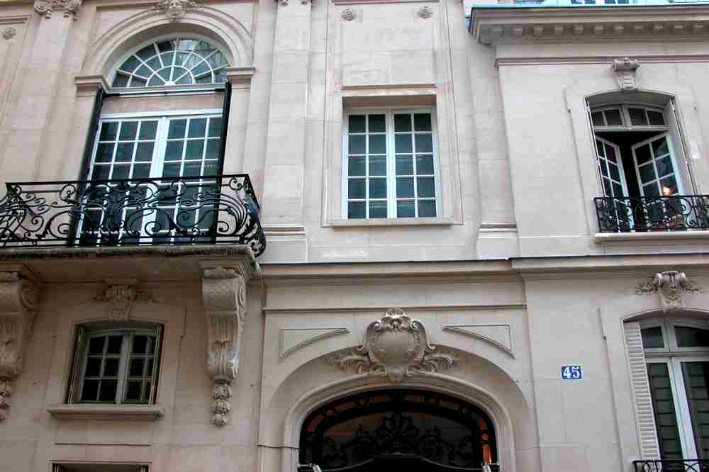 PARIS ARCHITECTURE RUE SPONTINI