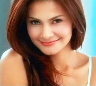 TOP MODEL HOT: CUT TARI