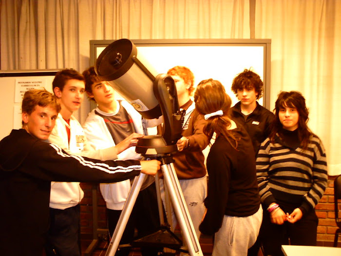 En Abril del 2009 participamos en las 100 horas de Astronomia