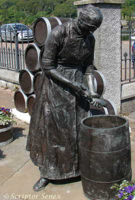 Fishwife statue