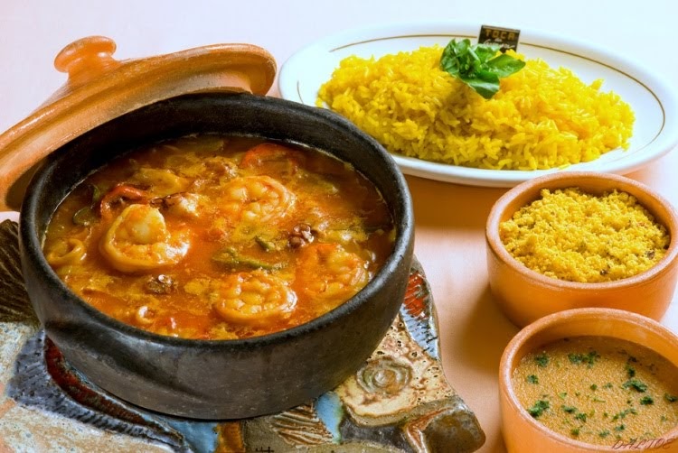 Influências Africanas na Bahia e no Brasil A Culinária! Hmmmm... Influências Africanas na Bahia e no Brasil A Culinária! Hmmmm...