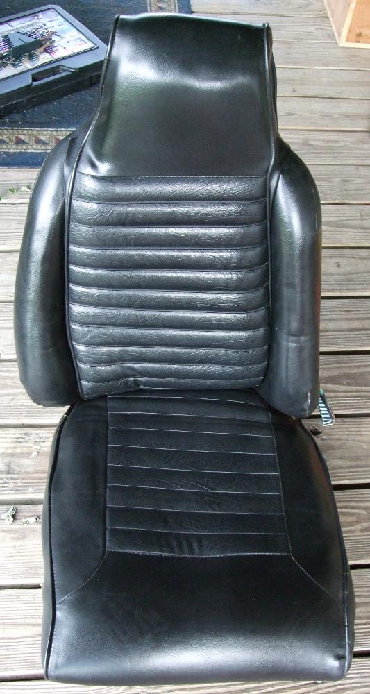 Triumph Spitfire Adventure: Drivers Seat Base
