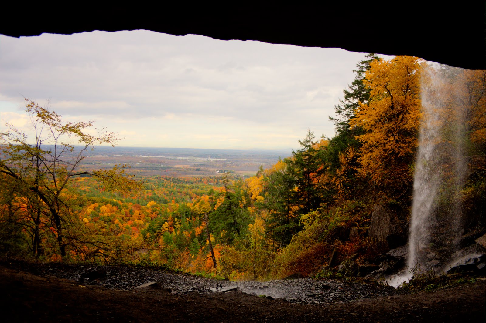 A Day In the Life Of Thacher Park Indian Ladder Trails, Albany, NY