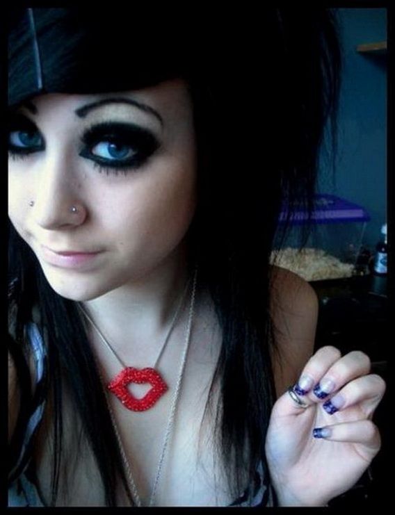 [emo_23.jpg]