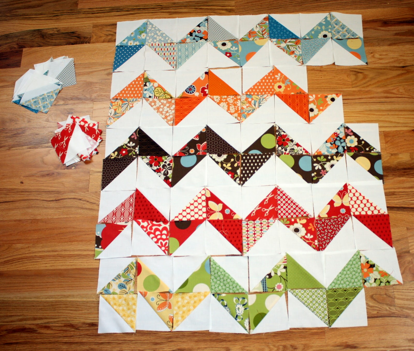 Playing with half square triangles diary of a quilter a quilt blog