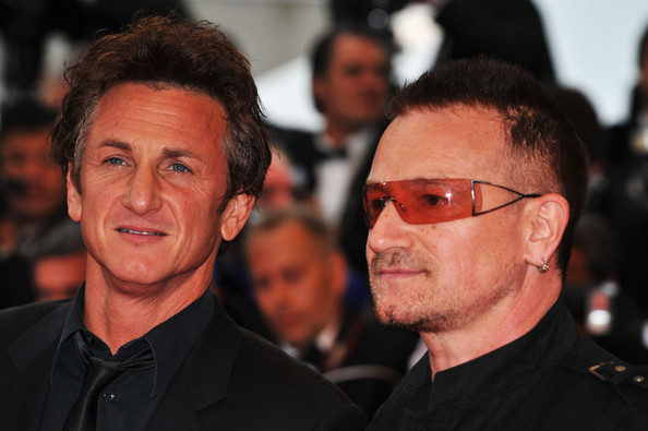 [sean+penn+and+bono.jpg]