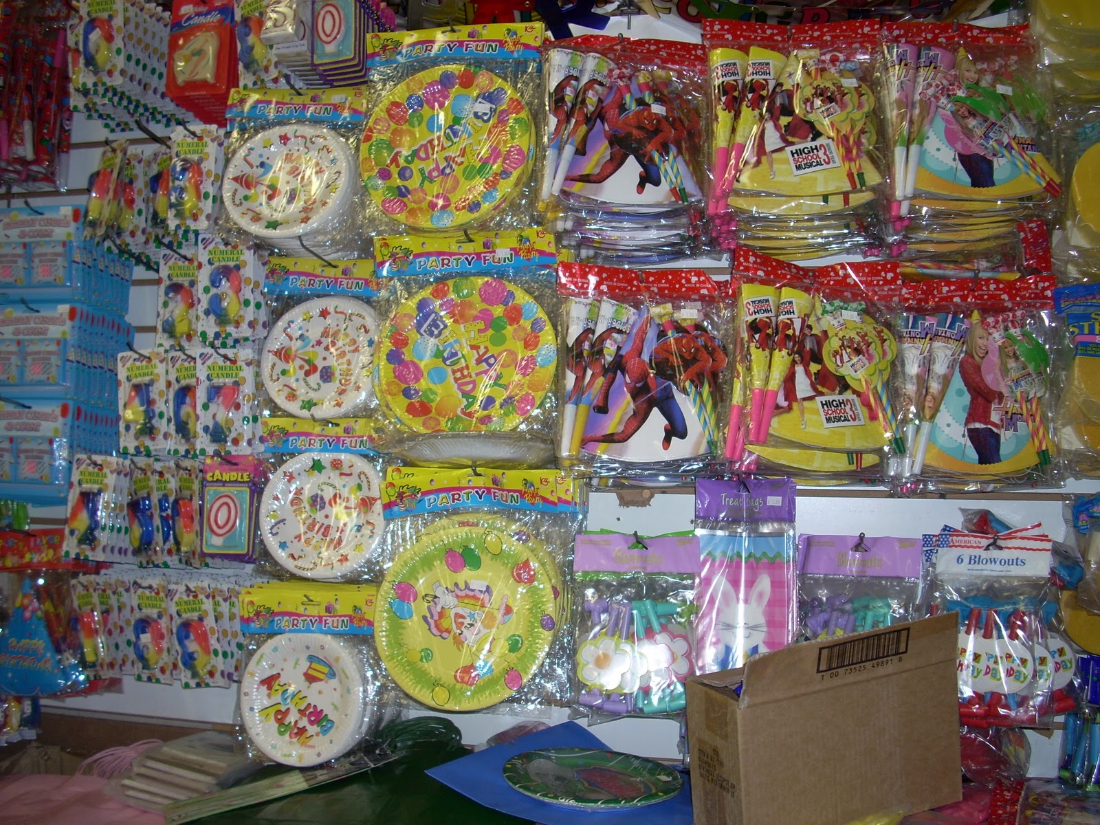 Bargains In Bergen A BIG DISCOUNT WAREHOUSE in BERGENFIELD