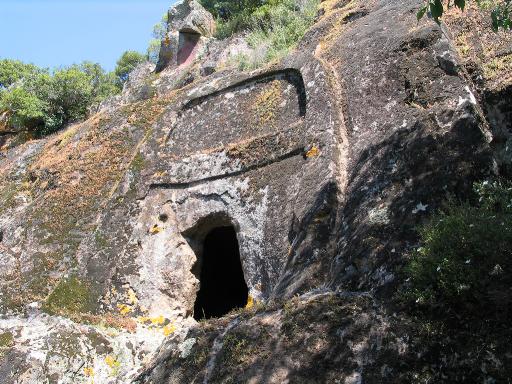 Gianfrancopintore L esedra Delle Tombe Dei Giganti