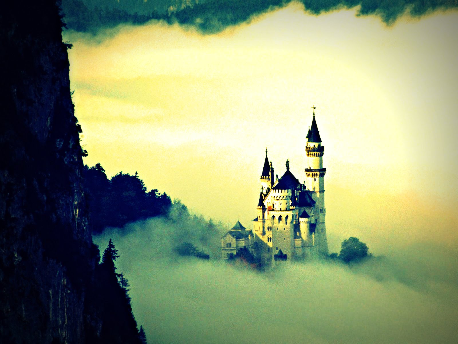 Enchanted Daydreams: castles and fairy princesses...